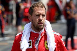 Ferrari failed in bid to close on Mercedes - Vettel