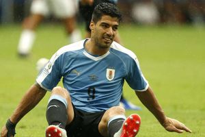 Uruguay 0 Peru 0 (4-5 on penalties): Suarez miss leads to Copa America quarter-final shock