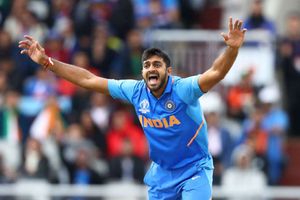ICC World Cup 2019: India vs Pakistan: Bhuvneshwar goes off injured and replacement Shankar strikes first ball