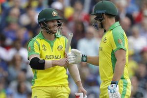 ICC World Cup 2019: Australia stars go barefoot in World Cup bonding session