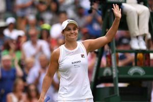 Barty darts through at Wimbledon