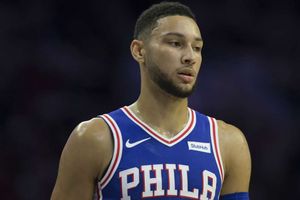 Simmons signs contract extension with 76ers