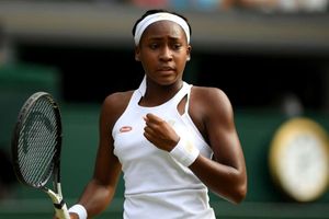 Phenomenal fightback sees Gauff into round four