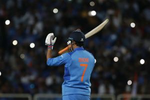 Dhoni effect: No 7 jersey may remain unused by India players