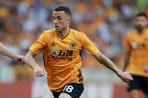 Wolves 2-0 Crusaders: O'Neill error and Jota strike settle first leg