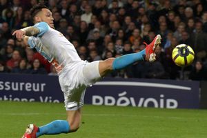 Lucas Ocampos joins Sevilla revolution