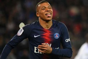 Mbappe hints at PSG stay amid Real Madrid links