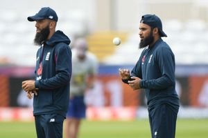 Mushtaq salutes England spin pair Moeen and Rashid