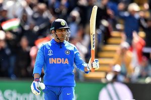 ICC World Cup 2019: Virat Kohli, Jasprit Bumrah praise 'Cool' MS Dhoni and other cricketers couldn't agree more