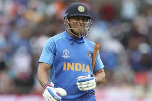 ICC World Cup 2019: It was a tactical blunder to send Dhoni at number seven say former greats