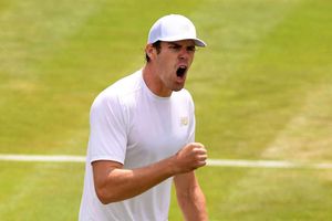 Wawrinka suffers shock Wimbledon exit