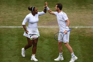 Dream team Serena and Murray march into third round