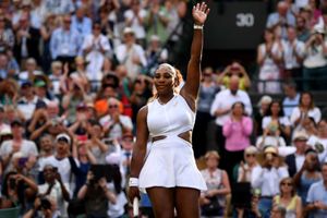 Wimbledon: Serena skips royal appointment, Davis stuns Kerber