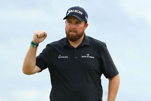 Lowry shoots stunning 63 to seize control of Open Championship