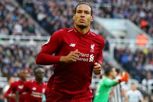 Liverpool star Van Dijk dreams of Ballon d'Or victory