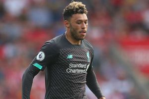 Oxlade-Chamberlain must stay patient, says Klopp