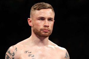 Frampton withdraws from Dominguez bout after freak injury breaks hand