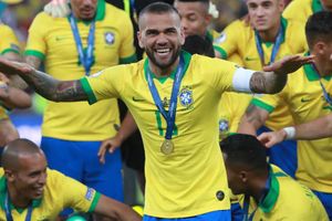 Alves targets history with Sao Paulo, eyes 2022 World Cup