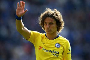 David Luiz completes stunning £8m Arsenal move