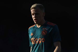 Real Madrid talking to Ajax – Van de Beek