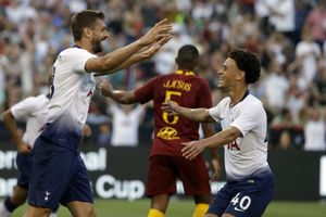 Three Premier League clubs that should move for former Spurs striker on free transfer
