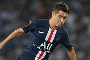 PSG's Herrera to miss up to a month with calf injury