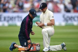 Ashes 2019: England hoping for good news on Anderson injury, says Broad