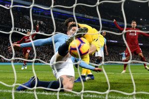 Manchester City v Liverpool: Excellence, pettiness, the social-media bubble and a very modern rivalry