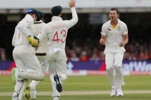 Ashes 2019: Hazlewood leads the charge as Aussies tighten grip at Lord's