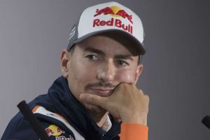 Lorenzo takes a cautious approach on MotoGP comeback at Silverstone