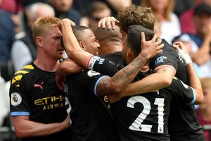 West Ham 0-5 Manchester City: Sterling hits hat-trick as champions make stellar start