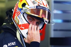 Hungarian Grand Prix: Hamilton, Verstappen comparisons continue as pair start strongly