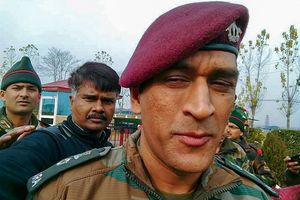 Image of MS Dhoni polishing boot inside his Army camp in Kashmir goes viral, fans hail cricketer's simplicity