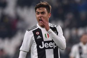 Dybala future remains unclear as Sarri reveals 'embarrassing' Juventus transfer concerns