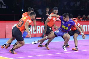 PKL 2019: Record-breaking Naveen Kumar powers Dabang Delhi to easy win over U Mumba
