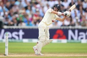 Ashes 2019 Edgbaston Test, Day 2: England ride their luck to earn second-morning honours