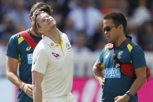 Cricket Australia defends doctor in Smith's concussion call