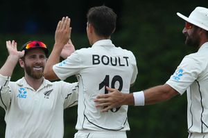 Ton-up Watling stars before Boult and Southee mop up sorry Sri Lanka