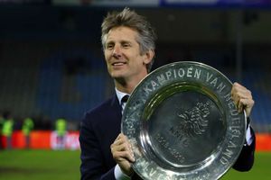Van der Sar focused on Ajax amid continued Manchester United speculation