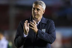 Crespo sacked by Banfield