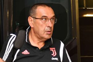 Sarri back to take Juventus training after illness