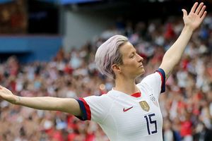 Megan Rapinoe named best women's player at FIFA awards