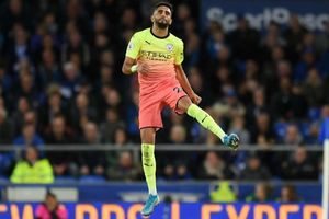 Everton 1-3 Manchester City: Mahrez stunner saves champions