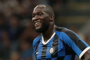 Lukaku underappreciated in England – Martinez