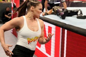 How Ronda Rousey’s absence affected WWE Smackdown’s move to FOX?