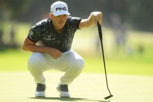 Wallace sets Wentworth pace as McIlroy faces battle to make cut