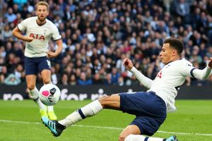 Premier League Review: Alli saves Spurs as Chelsea and Leicester City march on