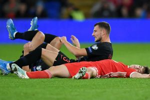 James was 'streetwise' after head knock, says Wales boss Giggs