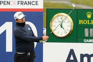 Coetzee and Fox joint leaders at Le Golf National