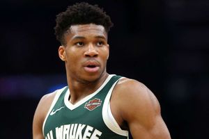 Giannis Antetokounmpo doesn't want to discuss free agency